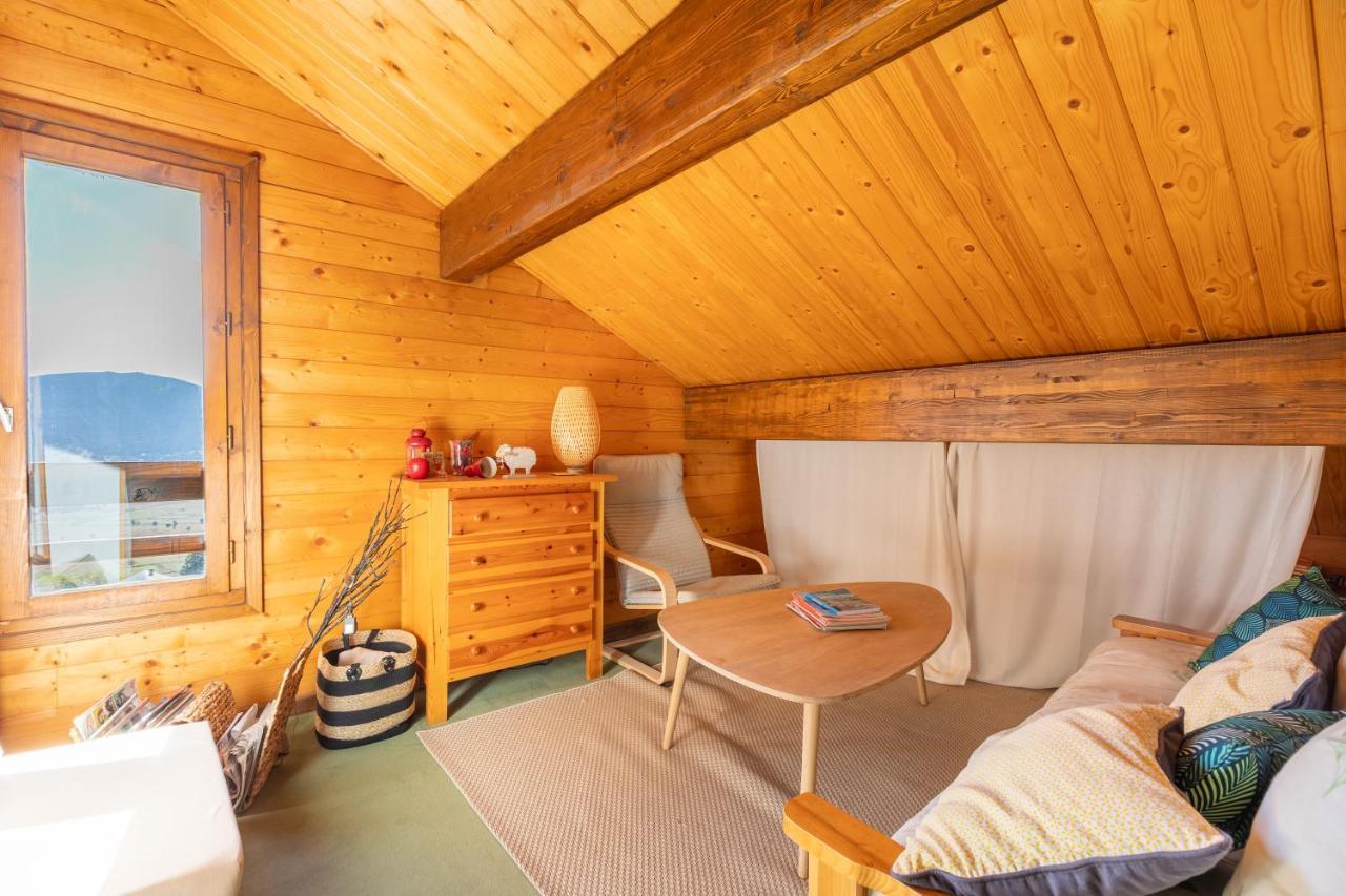 Chalet Les Tilleuls - Jolie Vue Montagne Et Lac Les Angles  Extérieur photo