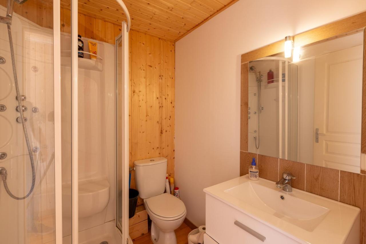 Chalet Les Tilleuls - Jolie Vue Montagne Et Lac Les Angles  Extérieur photo